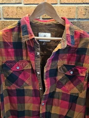 Legendary Whitetails Large Red Black Brown Tan Plaid Men's Shirt